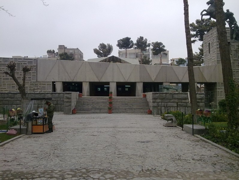 آرامگاه نادرشاه افشار