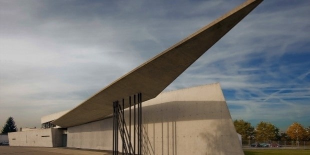 معماری دیکانستراکشن + سبک دیکانستراکشن