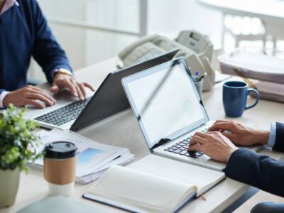 مسیر مهاجرت کاری به کانادا از طریق ویزای ICT: راهنمای جامع انتقال کارکنان بین‌المللی